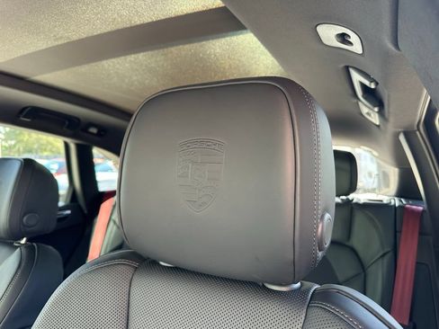 Certified 2026 Porsche Macan AWD/4WD image 21