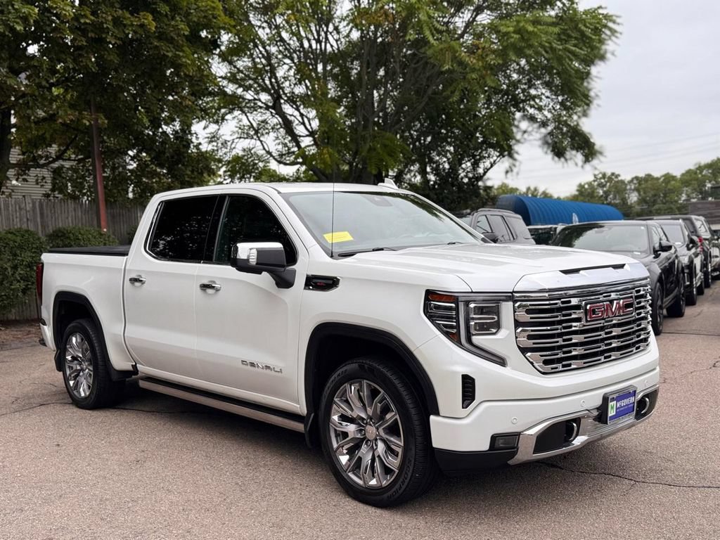 Used 2023 GMC Sierra 1500 Denali AWD/4WD image 8