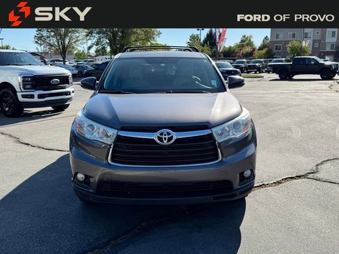 Used 2014 Toyota Highlander Plus AWD/4WD image 4