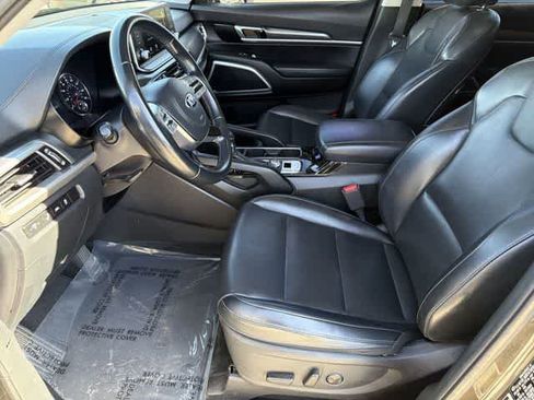 Used 2020 Kia Telluride S w/ S 8 Passenger Seating Package image 14