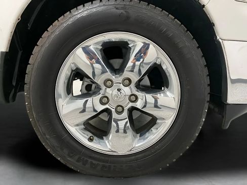 Used 2017 RAM 1500 Big Horn RWD image 29