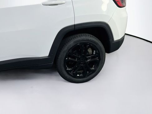 Used 2022 Jeep Compass Limited AWD/4WD image 28