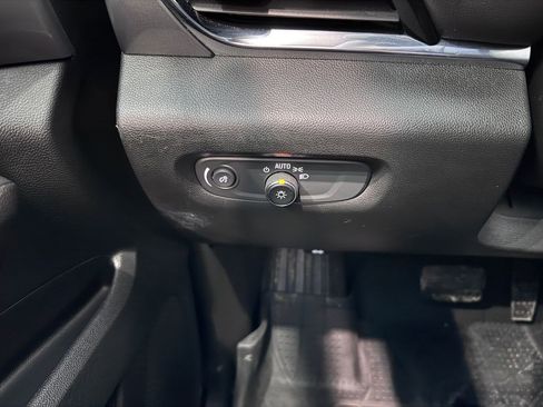 Certified 2023 Chevrolet Traverse LT image 26