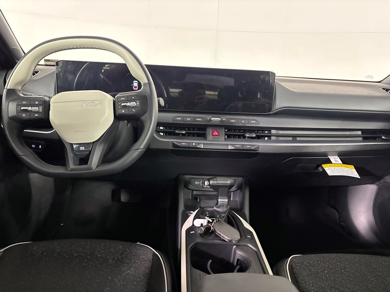 Used 2025 Kia K4 GT-Line FWD image 24