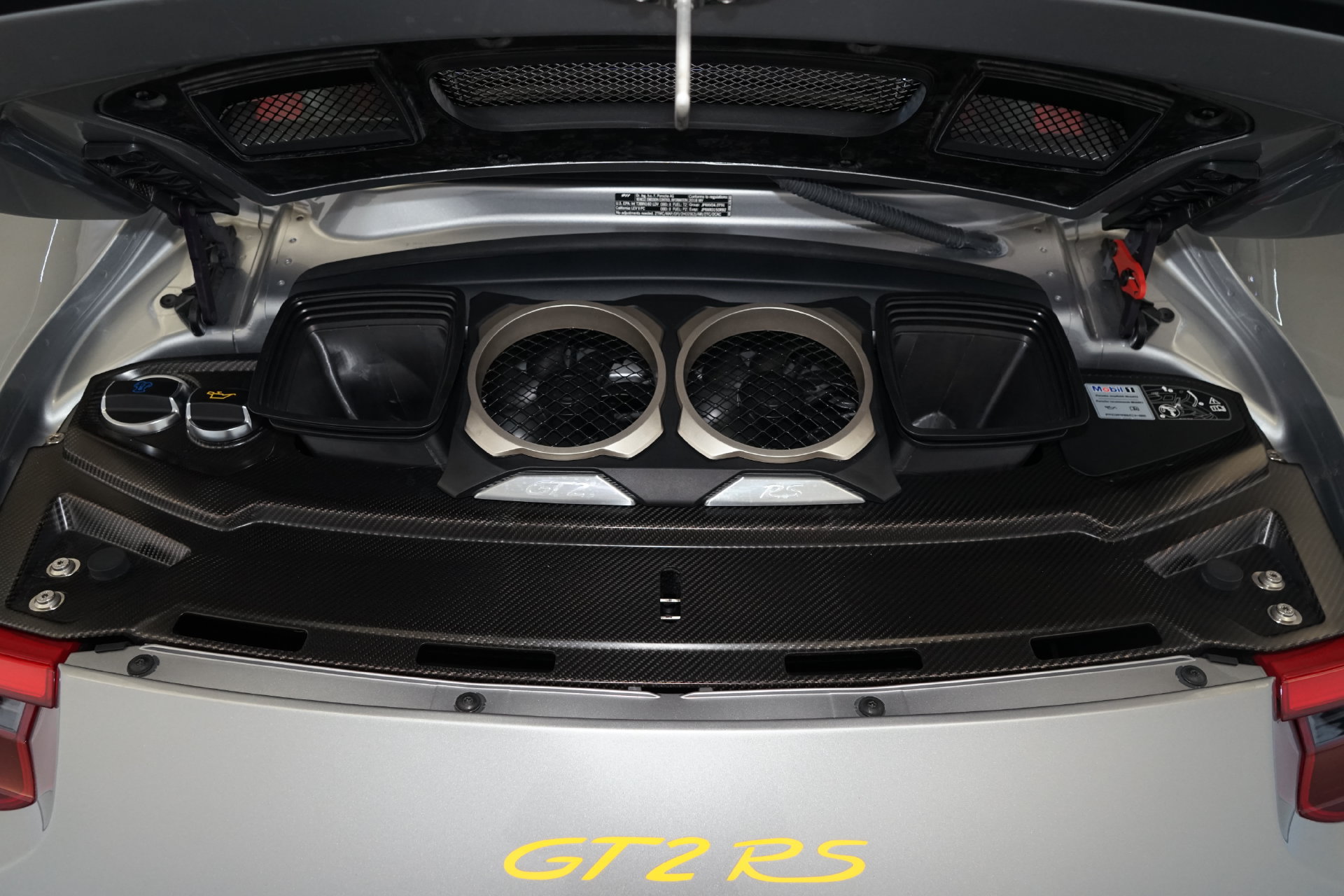 Used 2018 Porsche 911 GT2 RS RWD image 43