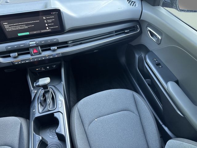 Used 2025 Kia K4 FWD image 17