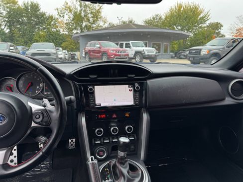 Used 2018 Subaru BRZ Limited w/ Popular Package #3 image 6