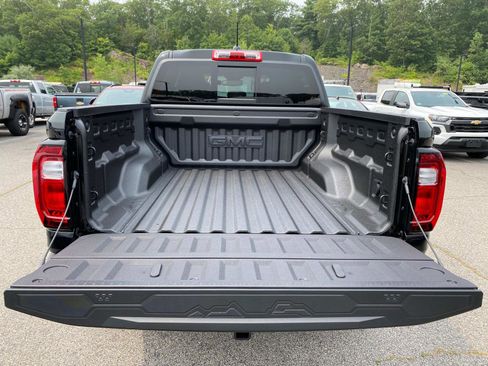 New 2026 GMC Canyon AT4X image 5