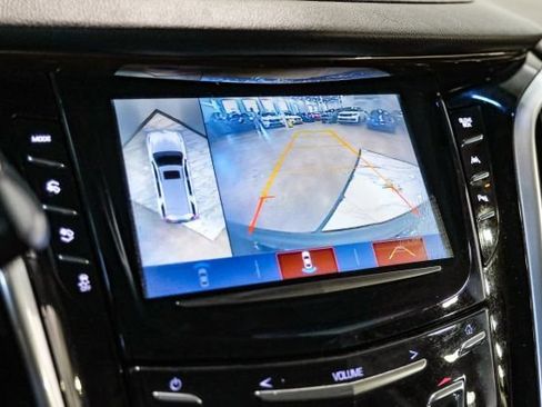 Used 2020 Cadillac Escalade ESV Luxury RWD image 25