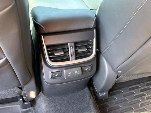 Used 2022 Subaru Outback Limited w/ Popular Package #2 image 16
