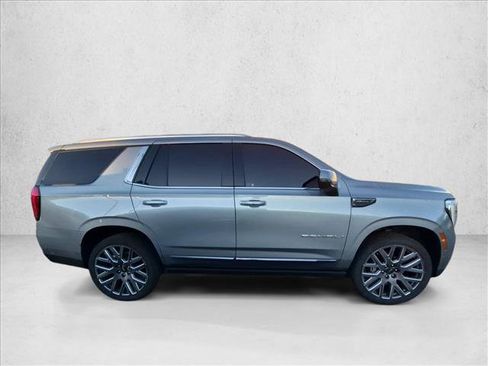 Used 2025 GMC Yukon Denali Ultimate AWD/4WD image 4
