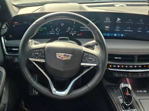 Used 2025 Cadillac CT5 Sport RWD image 16