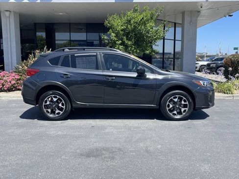 Used 2019 Subaru Crosstrek 2.0i Premium AWD/4WD image 3