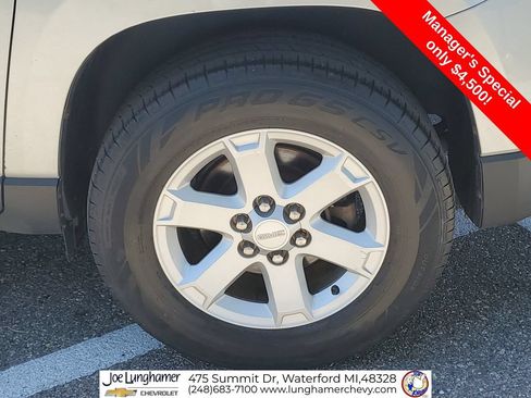 Used 2013 GMC Acadia SLE FWD image 32