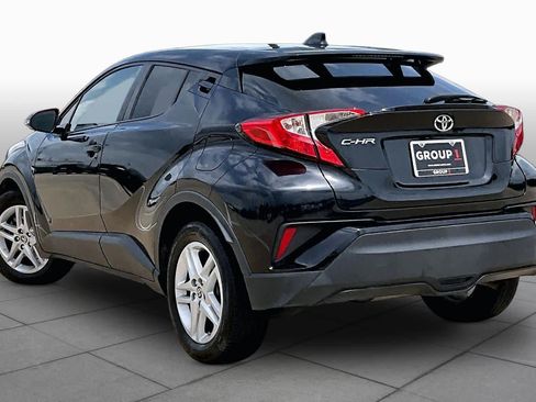 Used 2021 Toyota C-HR LE FWD image 12