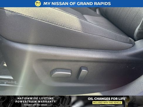 New 2026 Nissan Altima 2.5 SV w/ SV Special Edition Package AWD/4WD image 12