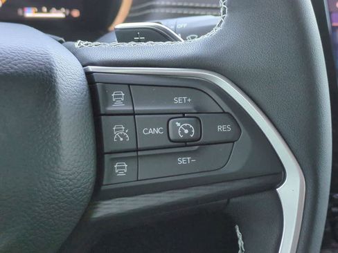 New 2025 Jeep Grand Cherokee Altitude image 26