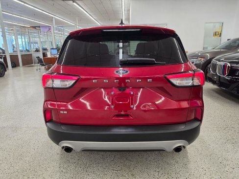 Used 2021 Ford Escape SE w/ Cold Weather Package FWD image 5