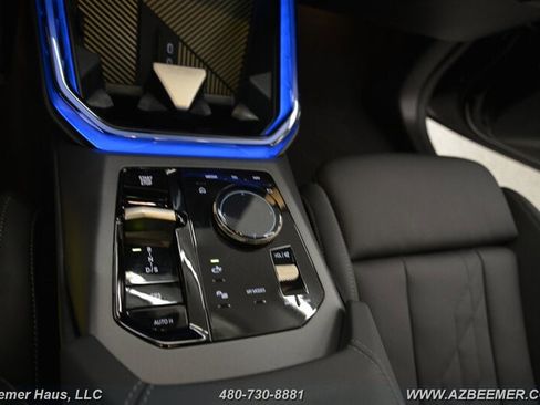 Used 2025 BMW X3 xDrive30i w/ Premium Package image 33