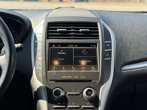 Used 2017 Lincoln MKC Premiere image 15