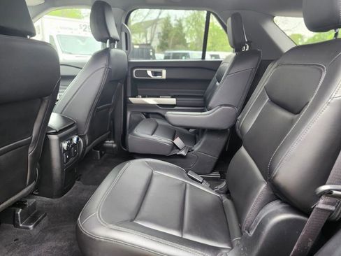 Certified 2023 Ford Explorer XLT w/ Equipment Group 202A AWD/4WD image 16