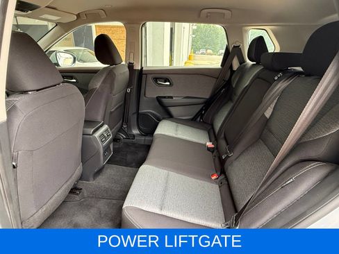 Used 2023 Nissan Rogue SV AWD/4WD image 18