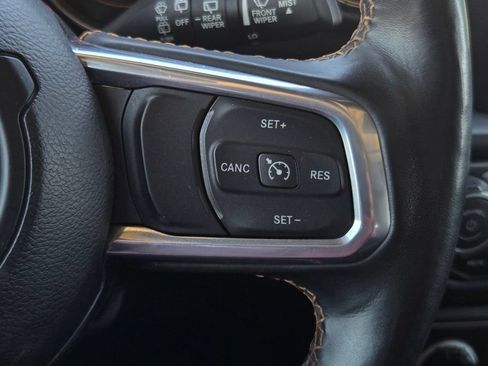 Used 2021 Jeep Wrangler Unlimited Sahara AWD/4WD image 20