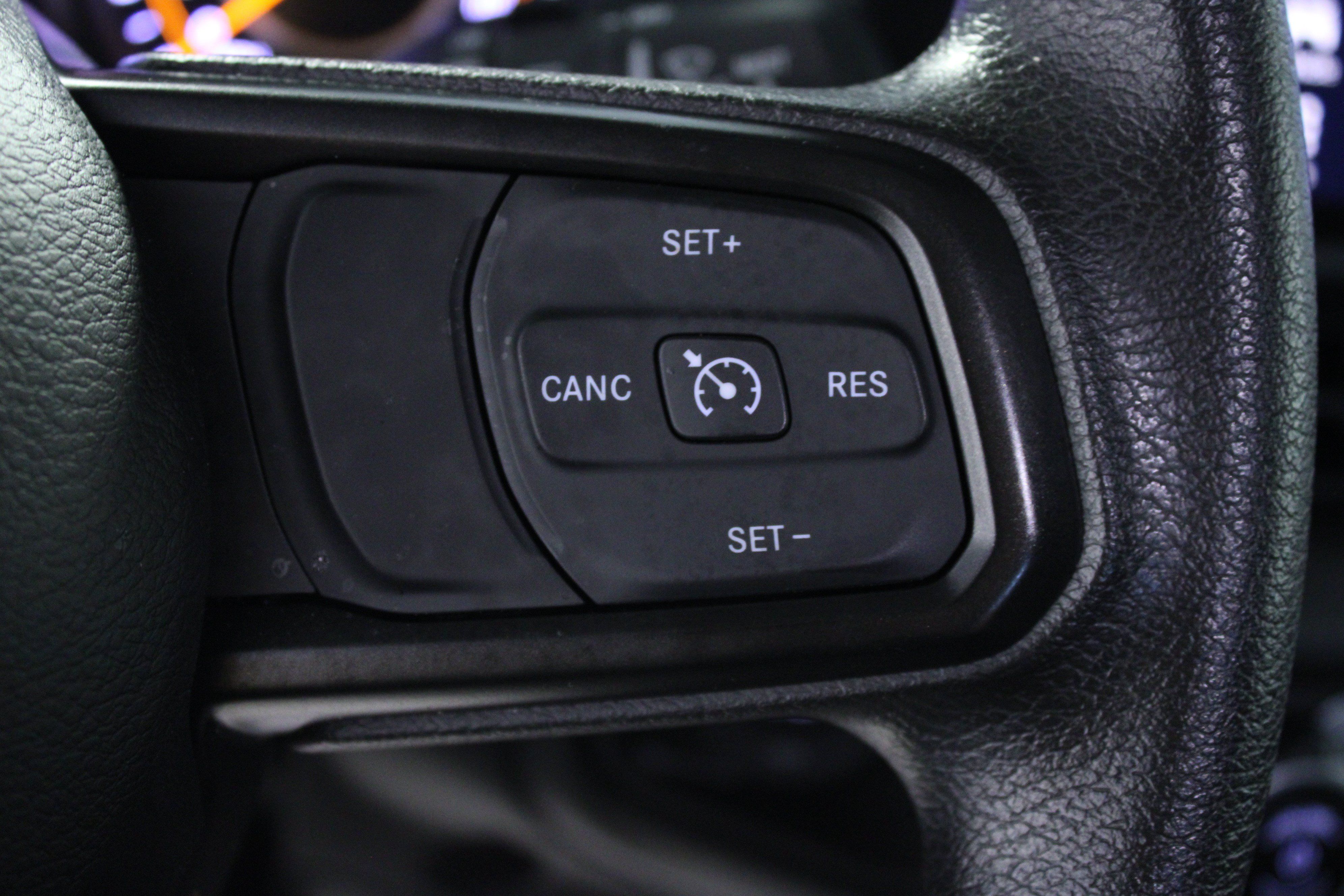 Used 2025 Jeep Wrangler Sport AWD/4WD image 20