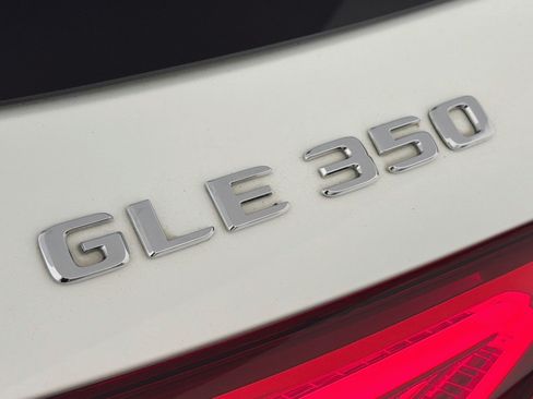 Used 2020 Mercedes-Benz GLE 350 4MATIC image 8