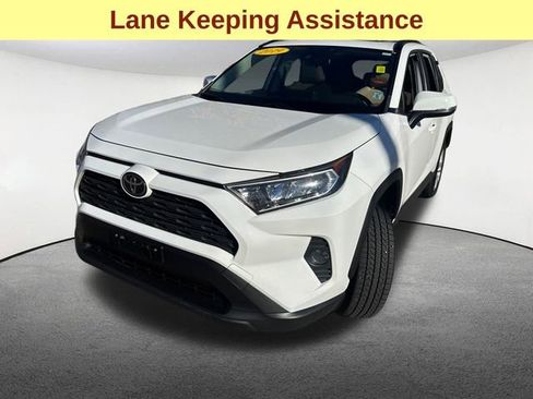 Used 2019 Toyota RAV4 XLE w/ Convenience Package image 7