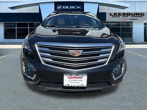 Used 2018 Cadillac XT5 Luxury image 2