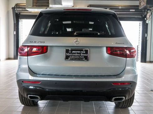 New 2026 Mercedes-Benz GLB 250 4MATIC image 7