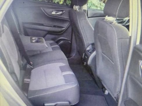 Used 2025 Chevrolet Blazer LT AWD/4WD image 12