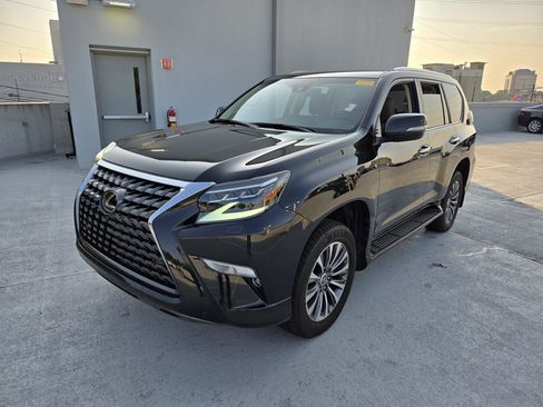 Used 2022 Lexus GX 460 Luxury w/ Accessory Package AWD/4WD image 1