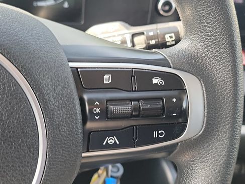 Certified 2025 Kia Sportage LX FWD image 10