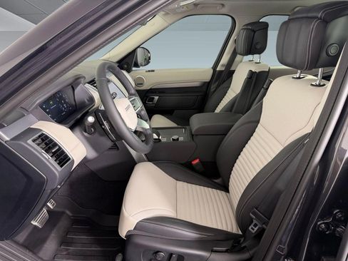 New 2026 Land Rover Discovery Limited Edition AWD/4WD image 5