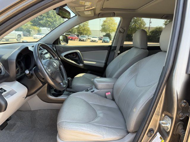 Used 2009 Toyota RAV4 Limited FWD image 25