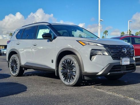 New 2026 Nissan Rogue SV FWD image 7