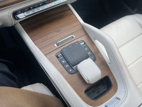 Used 2023 Mercedes-Benz GLE 350 4MATIC image 11