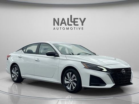 Used 2024 Nissan Altima 2.5 S image 23