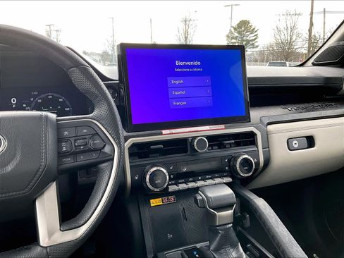 Used 2024 Toyota Tacoma Limited w/ Limited Package (LT) image 18