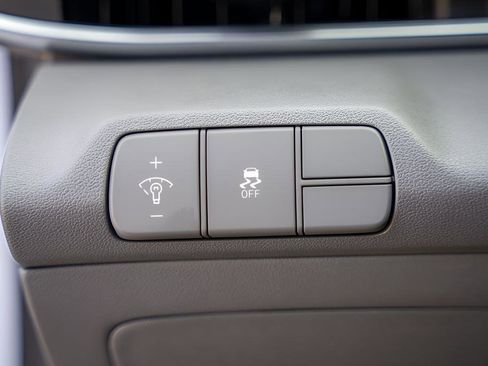 New 2025 Hyundai Elantra Sport FWD image 22