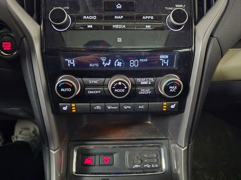Used 2021 Subaru Ascent Limited w/ Technology Package AWD/4WD image 29