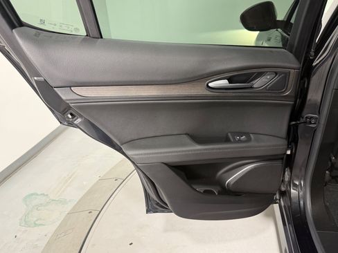 Used 2023 Alfa Romeo Stelvio Ti AWD/4WD image 49