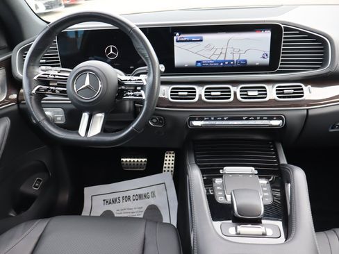 Used 2025 Mercedes-Benz GLS 450 4MATIC w/ AMG Line Exterior image 14