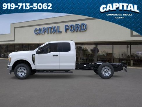 New 2026 Ford F350 XL w/ XL Chrome Package AWD/4WD image 3
