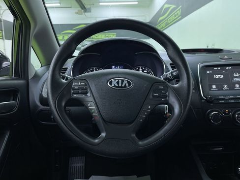Used 2018 Kia Forte LX w/ LX Popular Package image 19