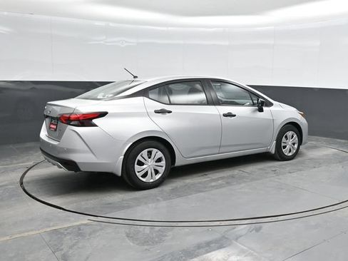 Used 2025 Nissan Versa S w/ Trunk Package FWD image 3