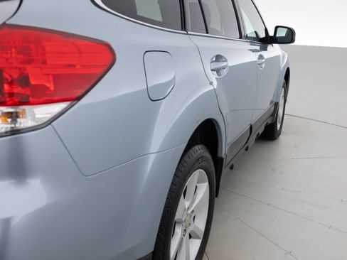 Used 2014 Subaru Outback 2.5i Premium AWD/4WD image 14