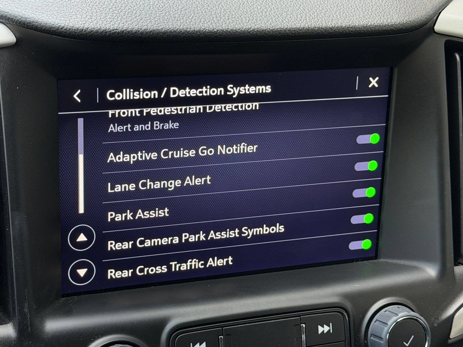 Used 2024 GMC Terrain SLT w/ Infotainment Package II AWD/4WD image 27